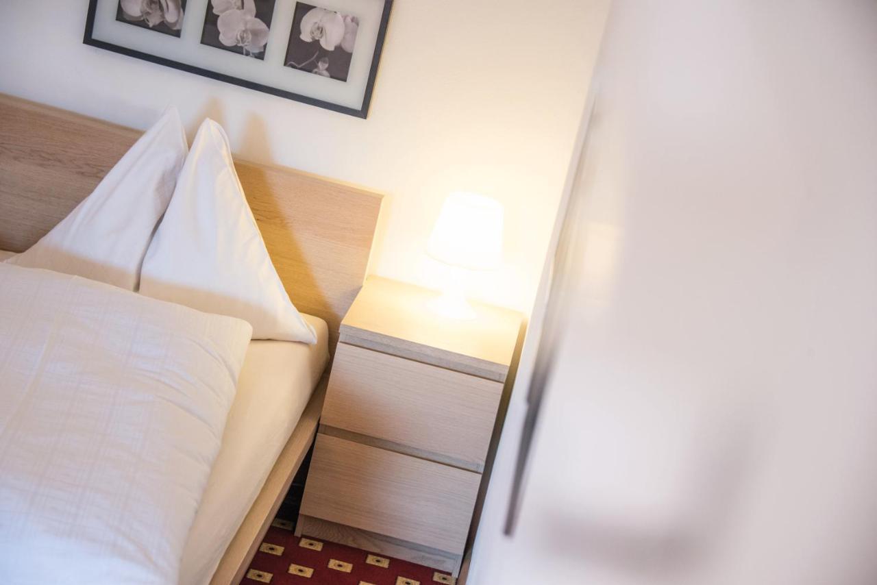 Apparthotel Feldhof - Living And Bistro Nova Ponente Exterior photo